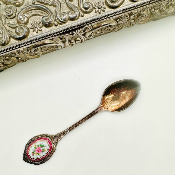Vintage Floral Enamel Silver Spoon - Picture 9 of 9